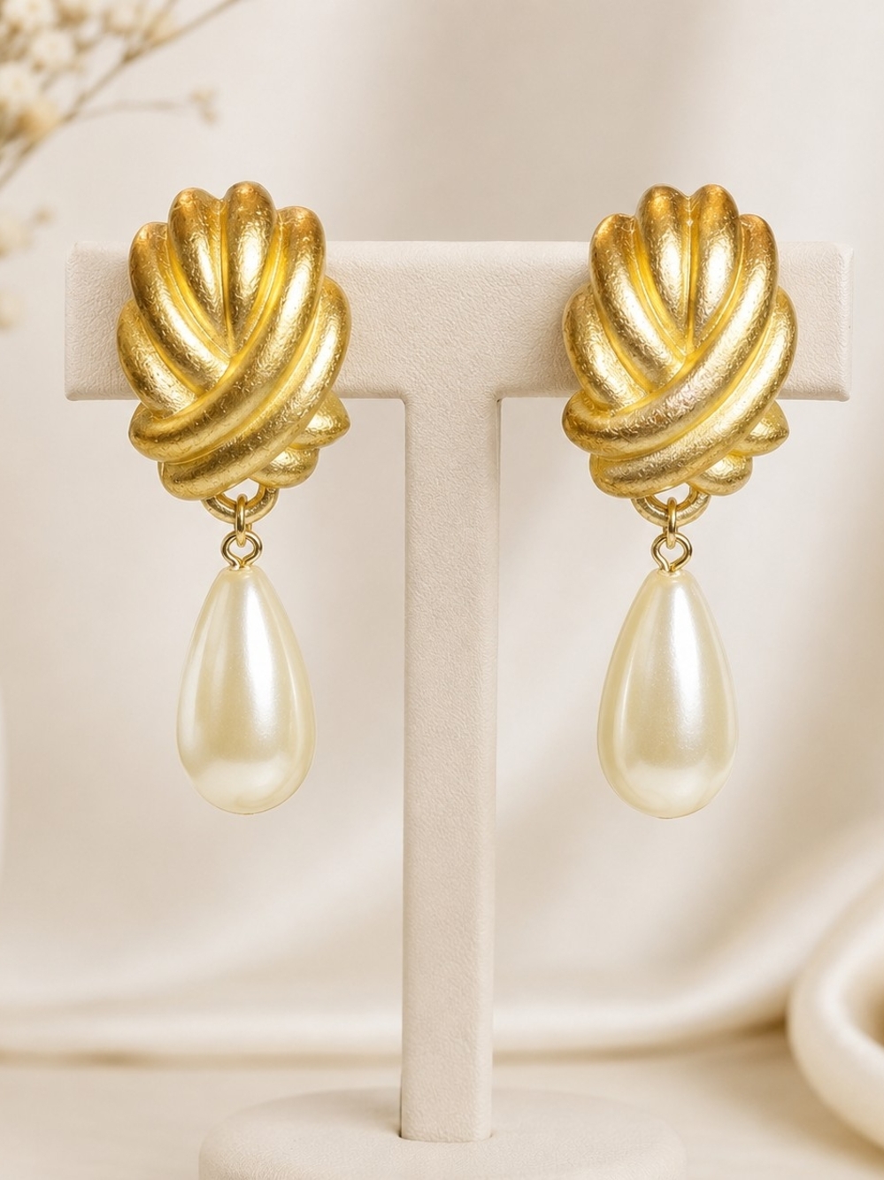 Vintage Gold Tone Knot Pearl Drop Clip On Earrings Faux Pearl Dangle Statement